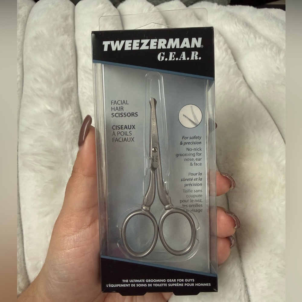 NEW Tweezerman Facial Hair Scissors